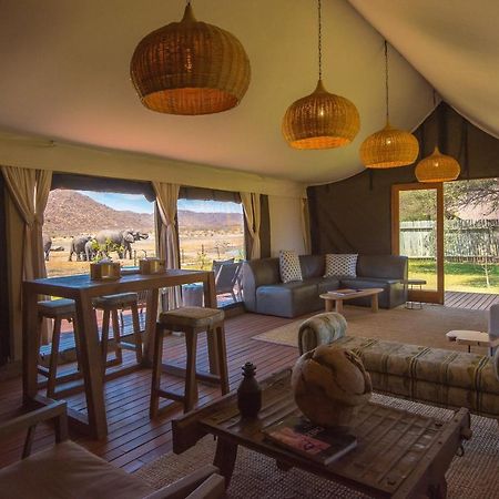 Tau Game Lodge Madikwe viltreservat Exteriör bild
