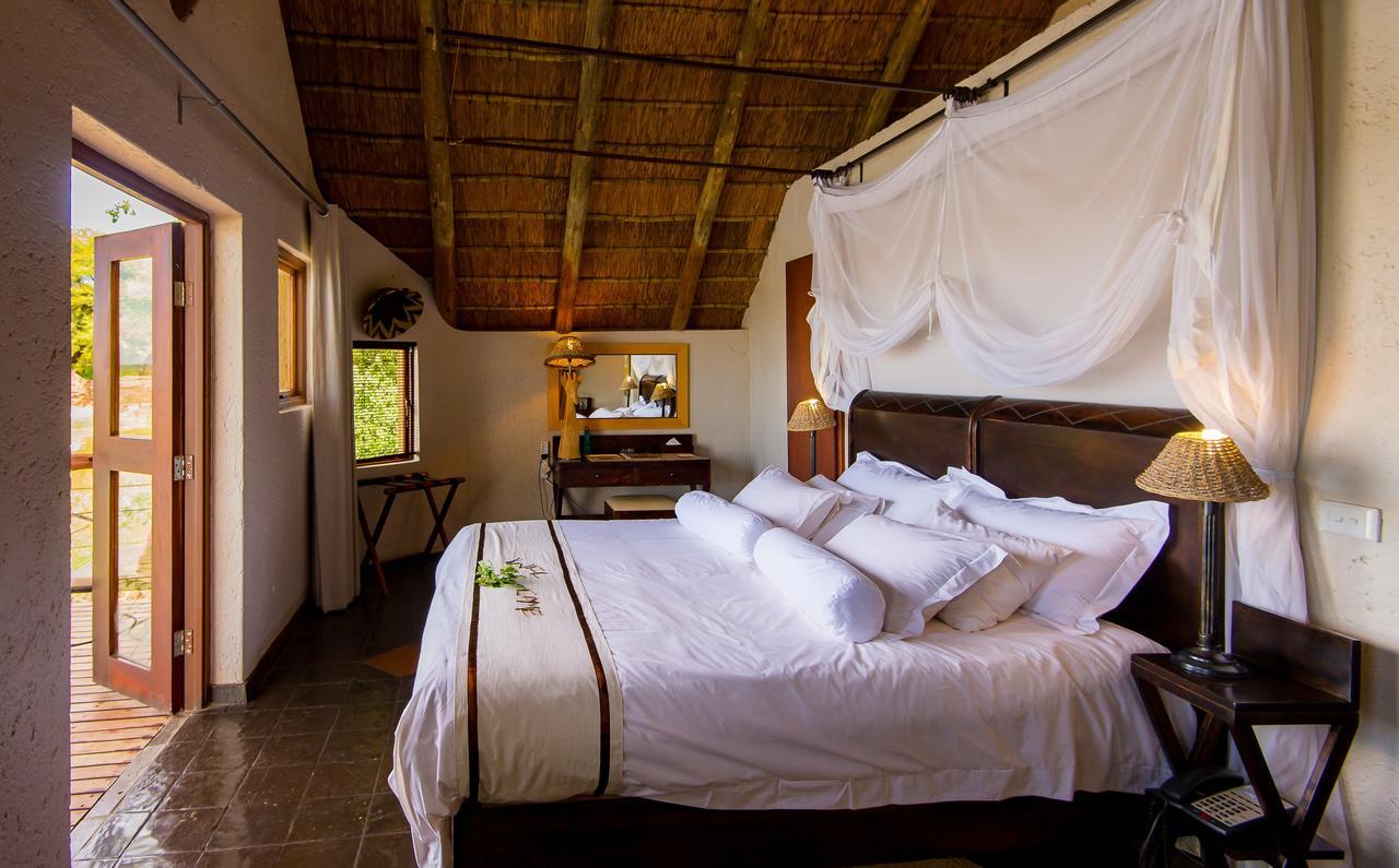 Tau Game Lodge Madikwe viltreservat Exteriör bild