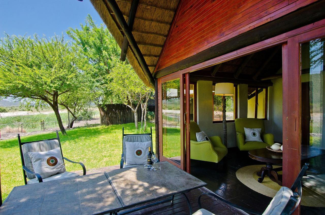 Tau Game Lodge Madikwe viltreservat Exteriör bild