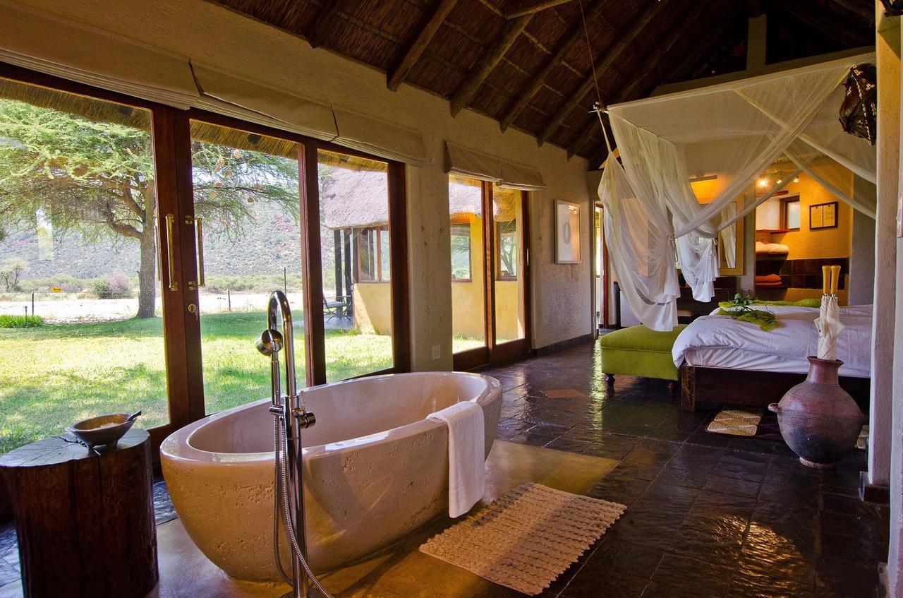Tau Game Lodge Madikwe viltreservat Exteriör bild