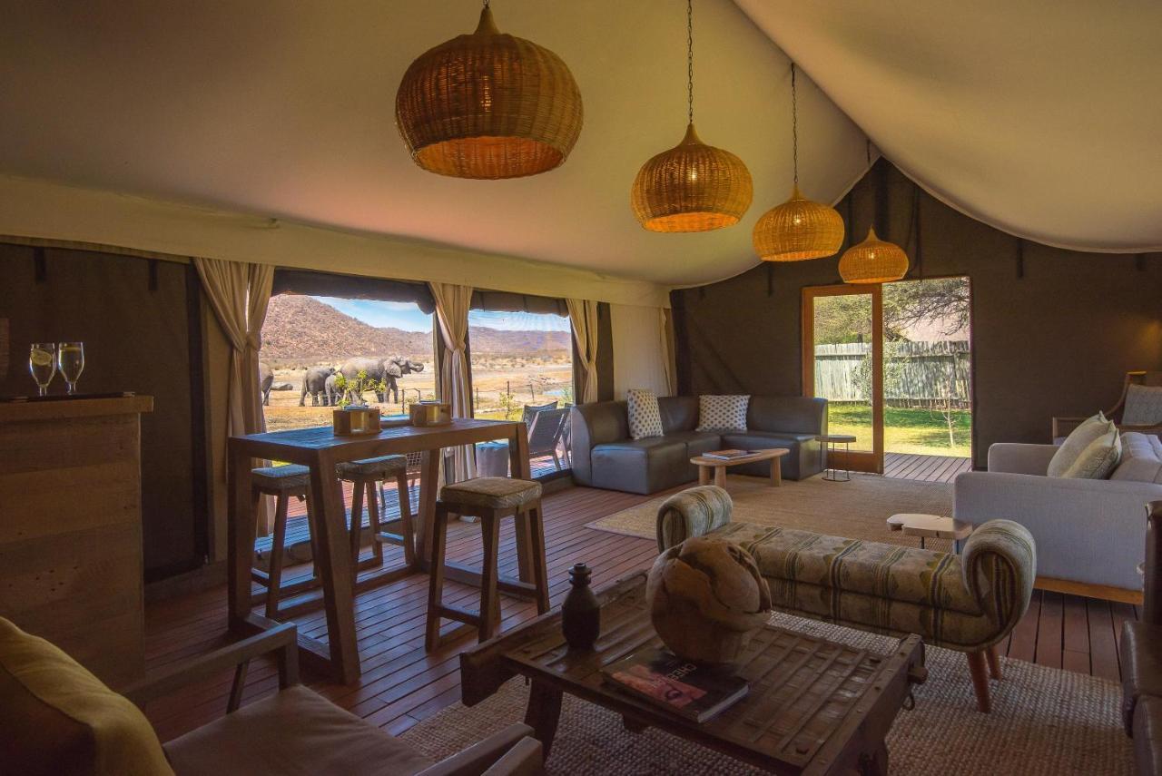 Tau Game Lodge Madikwe viltreservat Exteriör bild